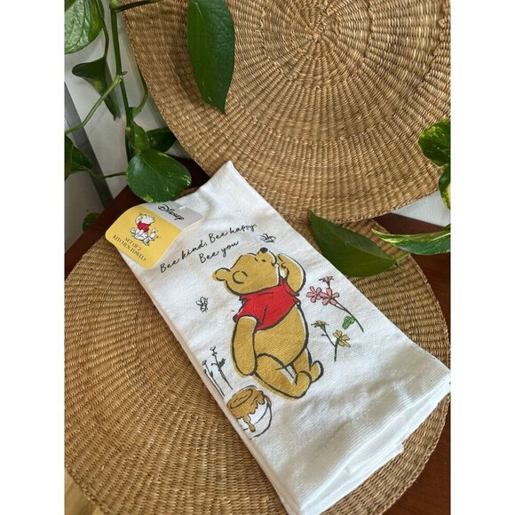Winnie the Pooh kitchen towels, new - Picture 1 of 9